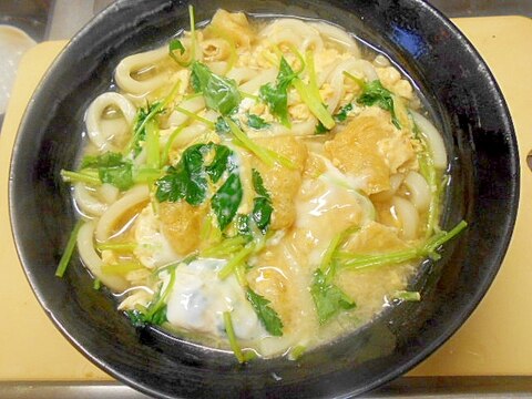 簡単☆油揚げ・三つ葉の卵とじうどん★